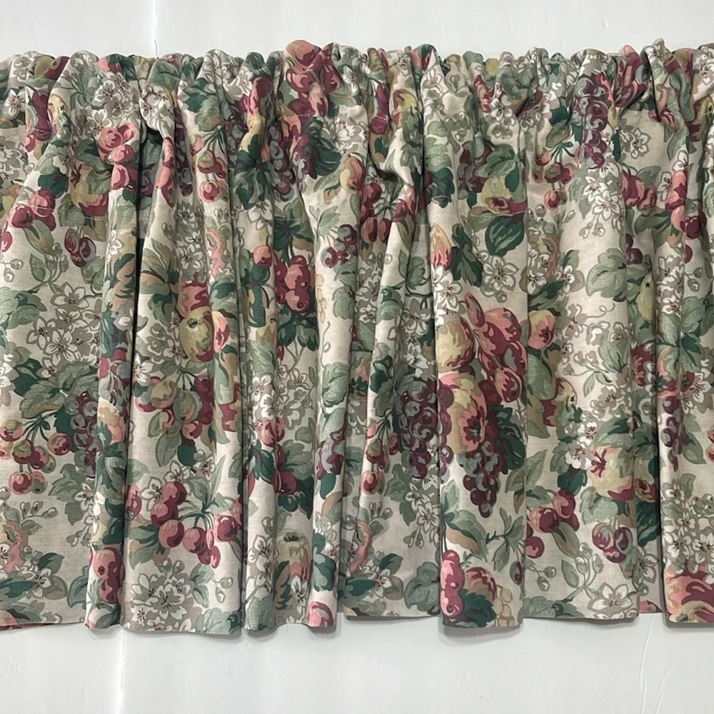 Laura Ashley -Reuben’s Fruit Berry Patten - 1 Valance - Lined - Size 84”X17.5”